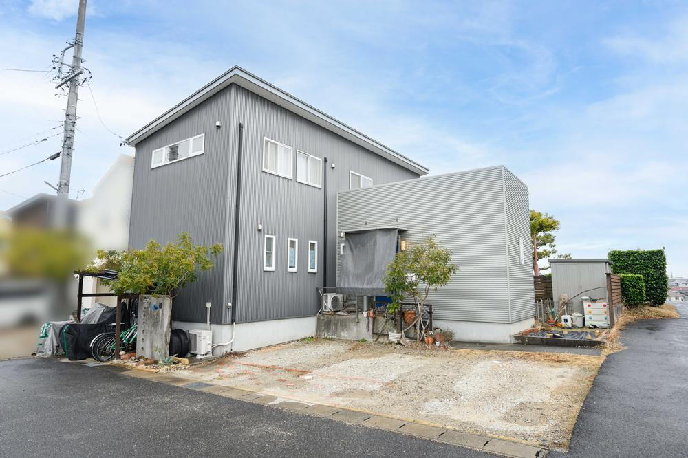 愛知県みよし市三好町陣取山 3350万円