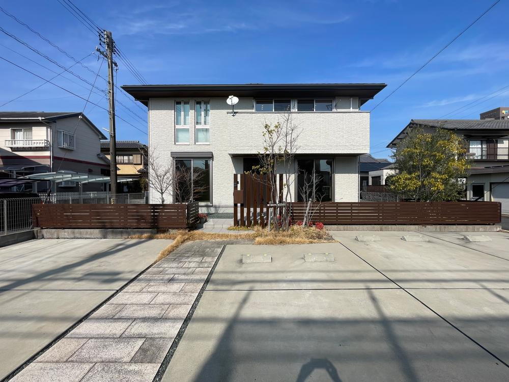 三重県四日市市石塚町 8888万円