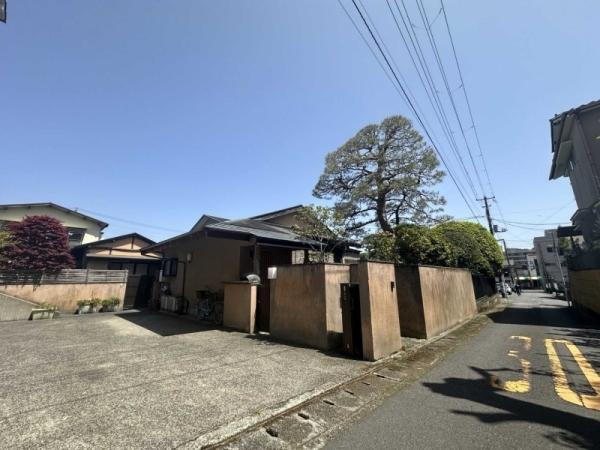 静岡県伊東市弥生町 8000万円