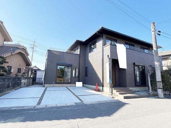 愛知県西尾市平坂町丸山 2399万円