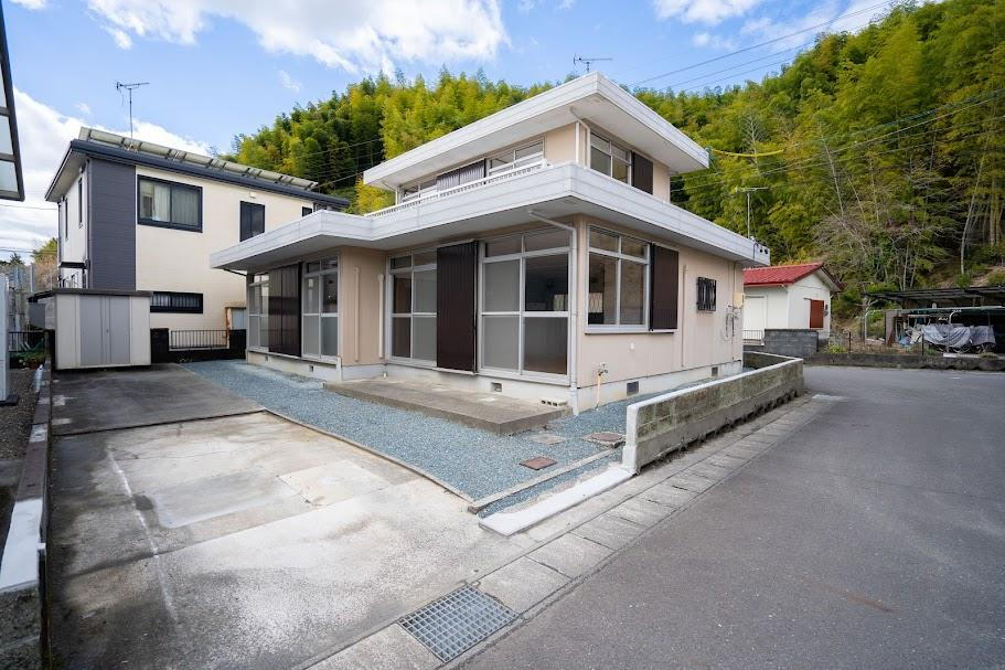 静岡県藤枝市藤岡４ 1648万円
