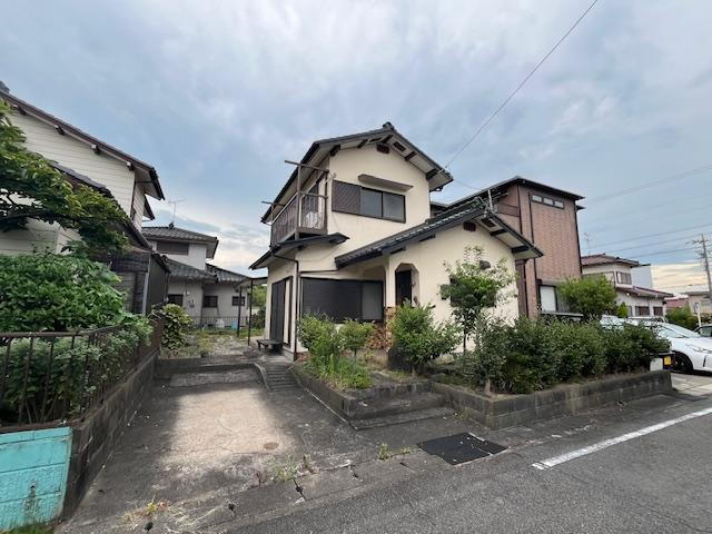 愛知県大府市吉田町６ 2480万円