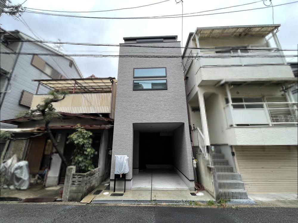 大阪府高槻市大塚町１ 2680万円