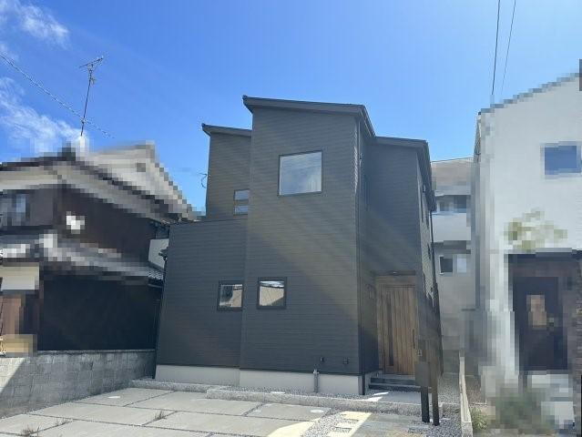 滋賀県野洲市行畑２ 3880万円