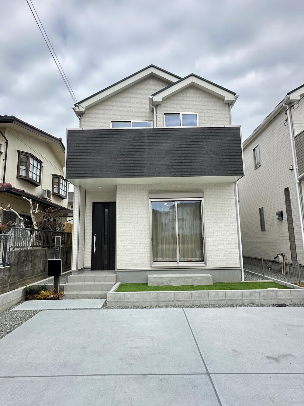 兵庫県三木市緑が丘町西２ 2390万円 4LDK