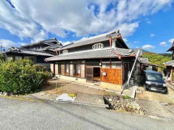奈良県五條市居傳町 中古住宅
