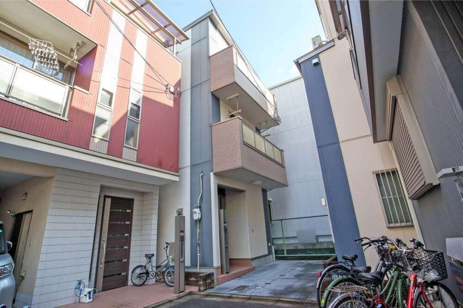 大阪府大阪市東淀川区井高野１ 2680万円