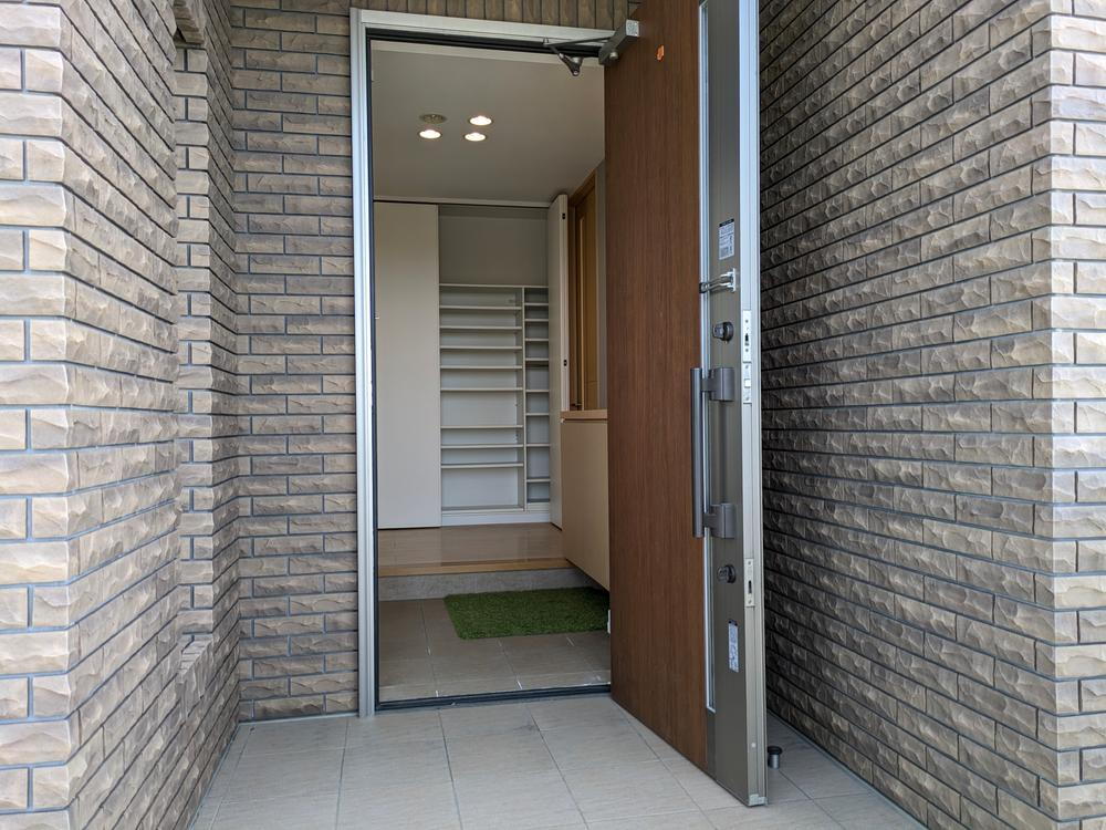 兵庫県神戸市北区ひよどり台南町３ 2990万円