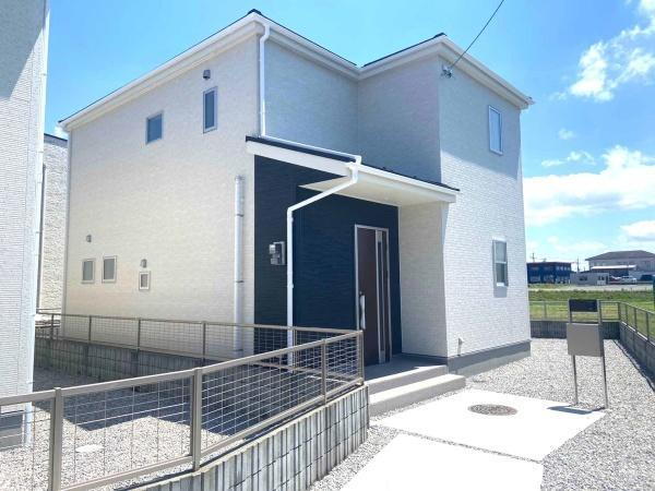 滋賀県東近江市今崎町 2290万円 4SLDK