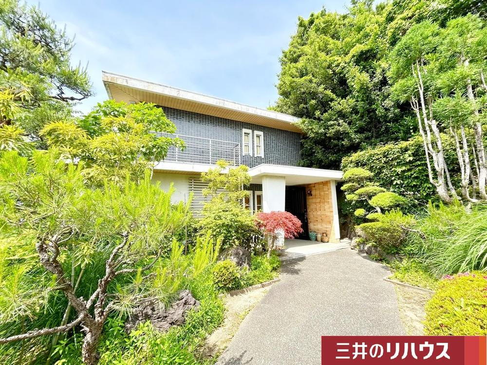 兵庫県宝塚市雲雀丘３ 5700万円