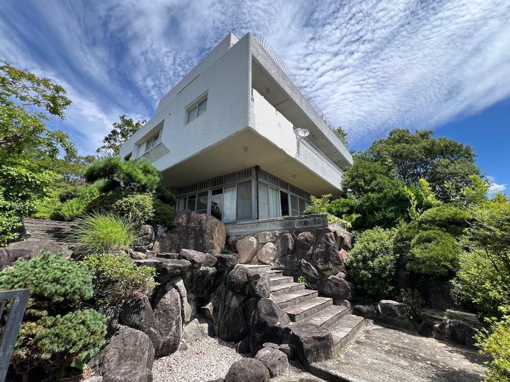 兵庫県西宮市甲陽園目神山町 7500万円
