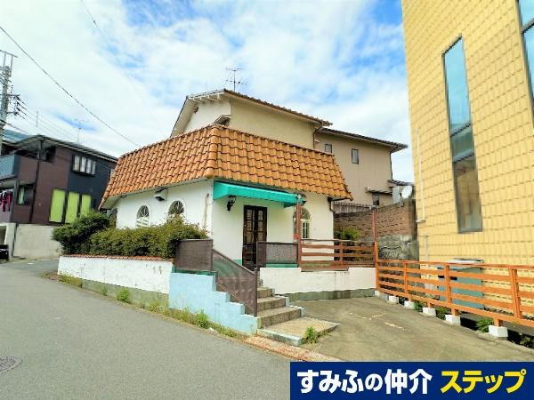 奈良県北葛城郡上牧町服部台４ 980万円