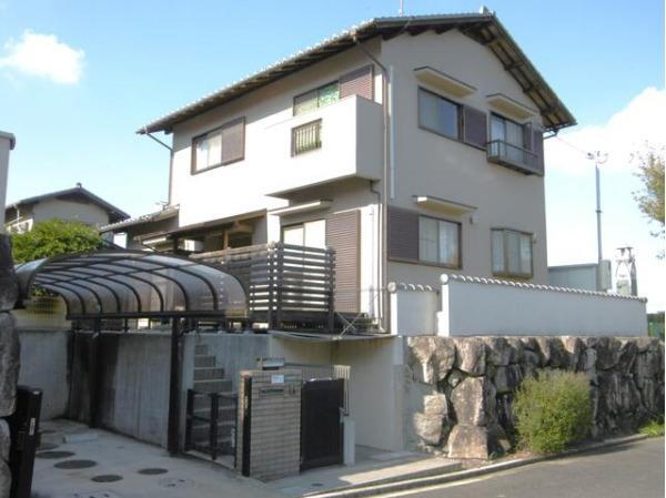 大阪府南河内郡太子町聖和台４ 1980万円