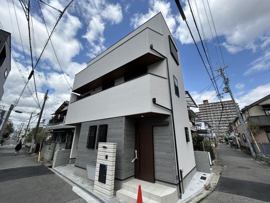 兵庫県西宮市小松南町１ 4480万円 3LDK