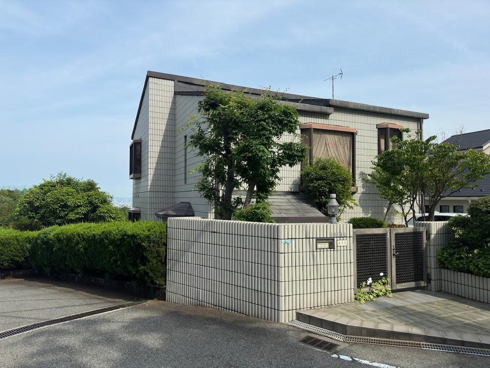 兵庫県西宮市苦楽園二番町 7800万円
