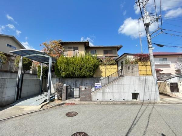 奈良県生駒市白庭台５ 3290万円