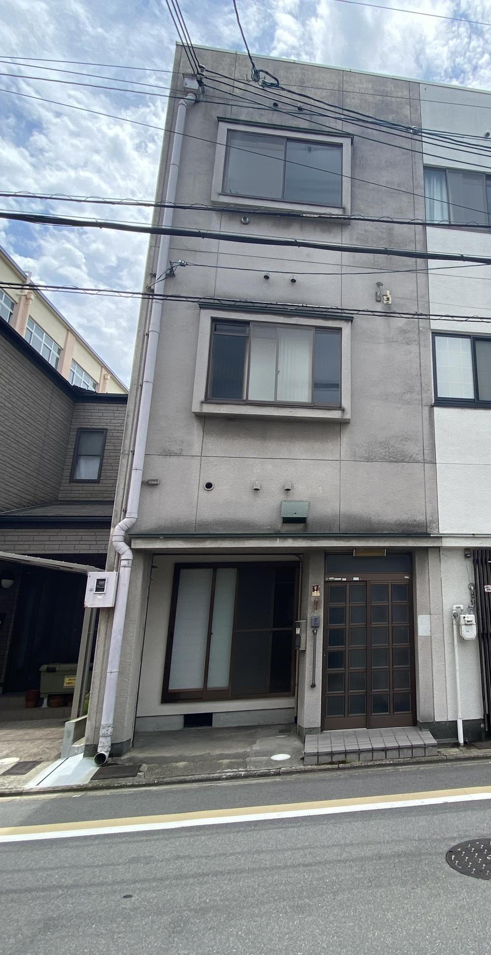 京都府京都市伏見区深草北新町 2000万円
