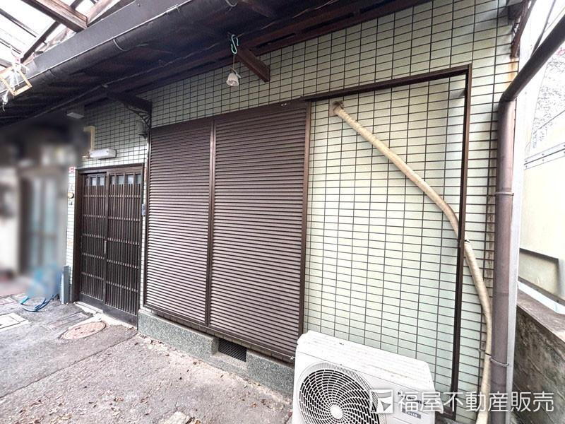 京都府京都市上京区鳥居前町御前通今出川上る 980万円
