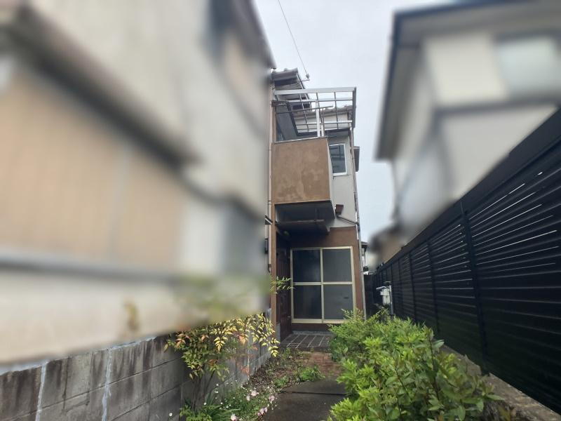 兵庫県川西市南花屋敷４ 500万円