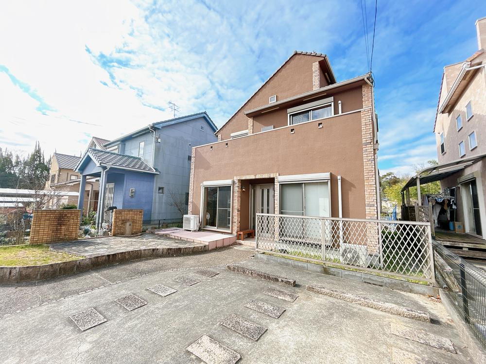奈良県奈良市法蓮町 2580万円