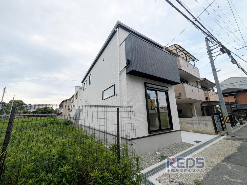 大阪府豊中市中桜塚１ 5998万円 4LDK