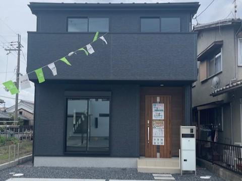 滋賀県近江八幡市鷹飼町 2980万円 4LDK