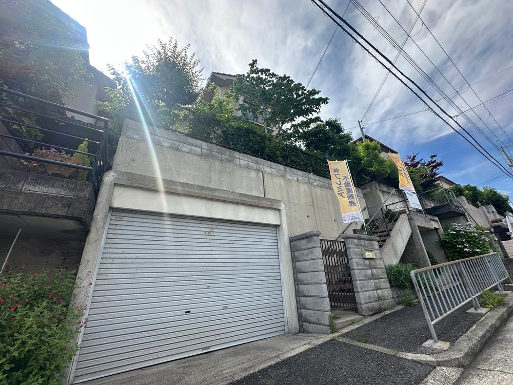 大阪府高槻市清水台１ 2080万円