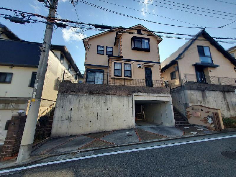 兵庫県川西市清和台東４ 2350万円