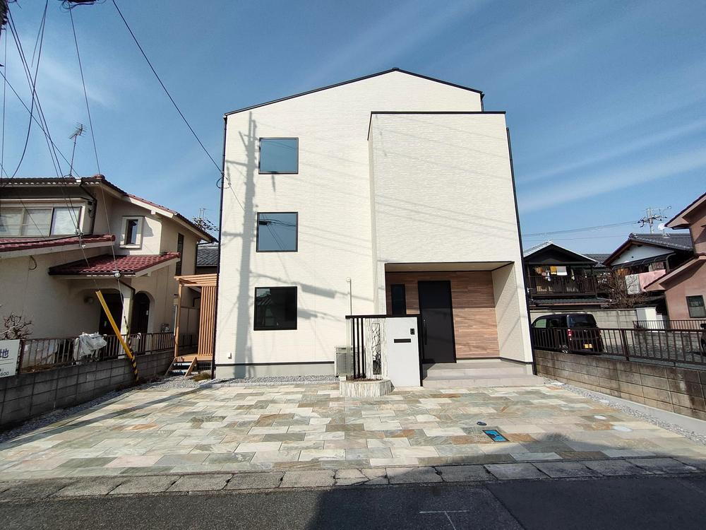 滋賀県守山市吉身６ 6380万円