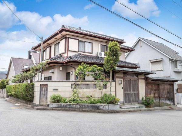 兵庫県西宮市北六甲台５ 2580万円