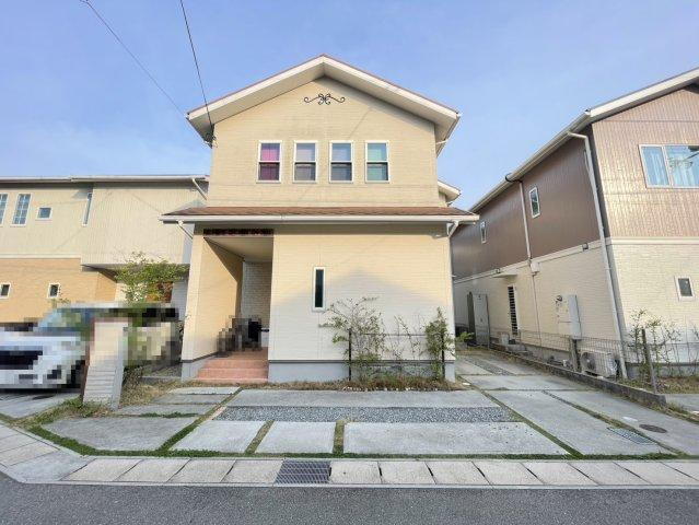 兵庫県三田市あかしあ台２ 中古住宅