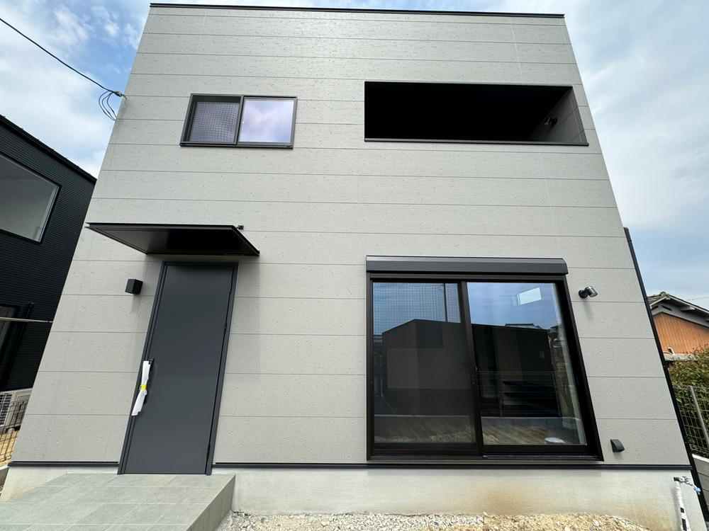 奈良県大和高田市東雲町 3180万円 3LDK