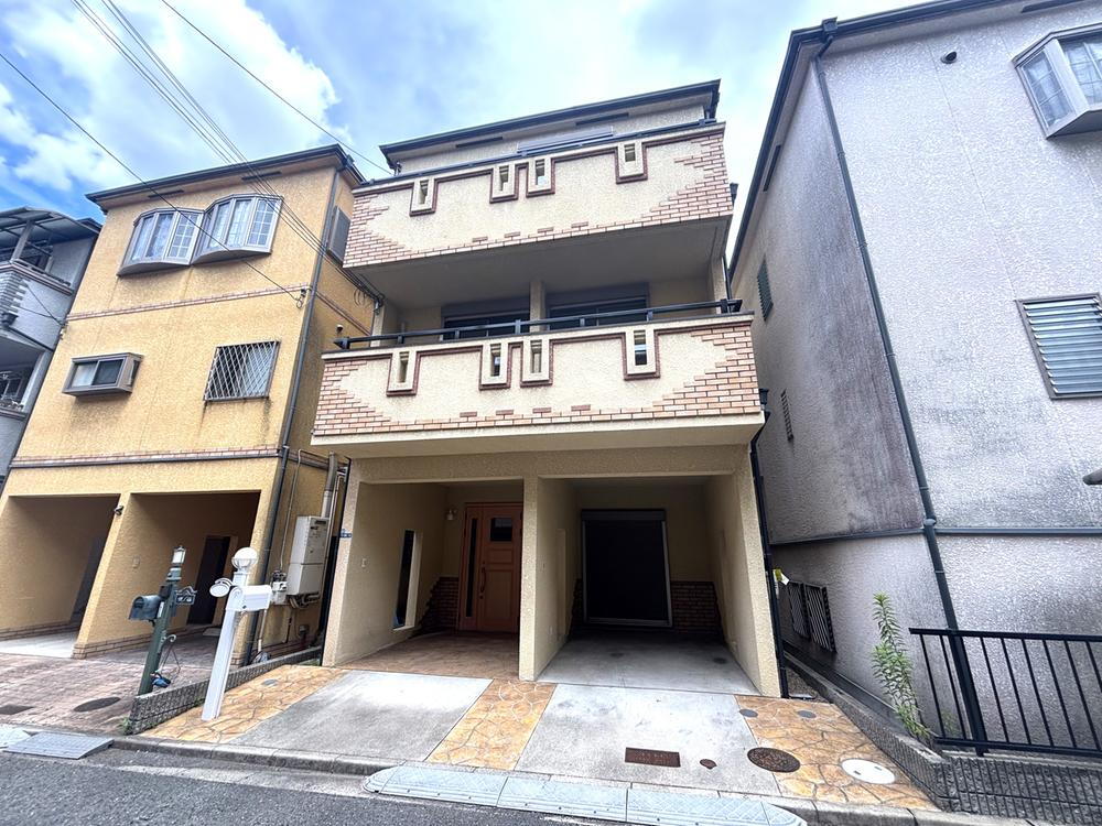 大阪府吹田市五月が丘南 4280万円