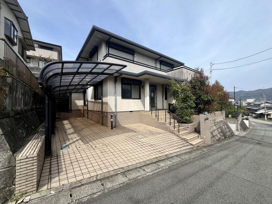 兵庫県川西市萩原台西１ 3580万円