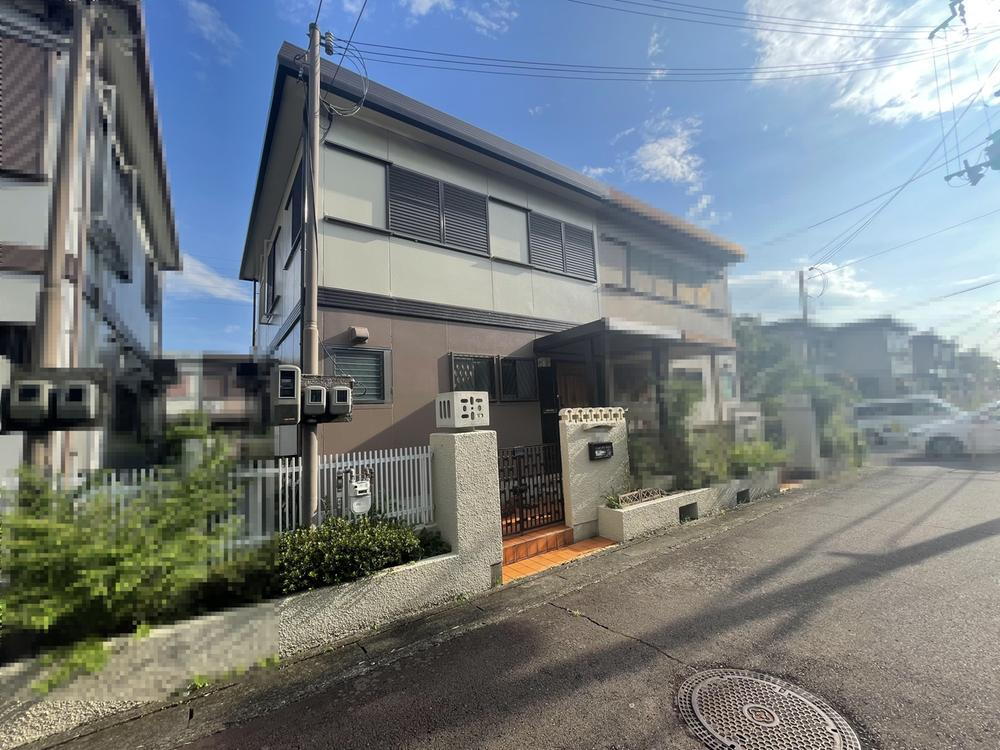 大阪府池田市伏尾台２ 880万円