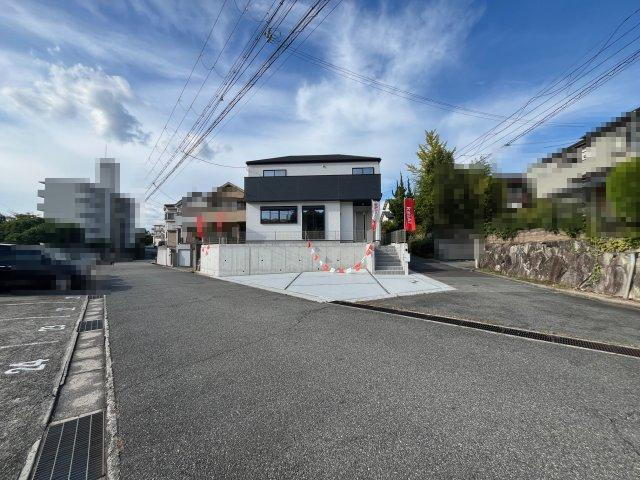 兵庫県神戸市北区広陵町１ 5498万円 5LDK