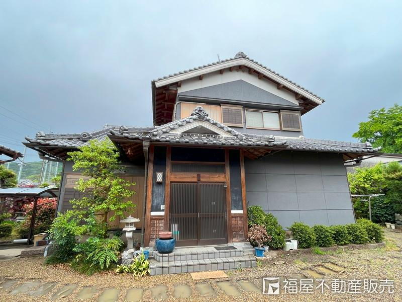 奈良県天理市柳本町 3180万円