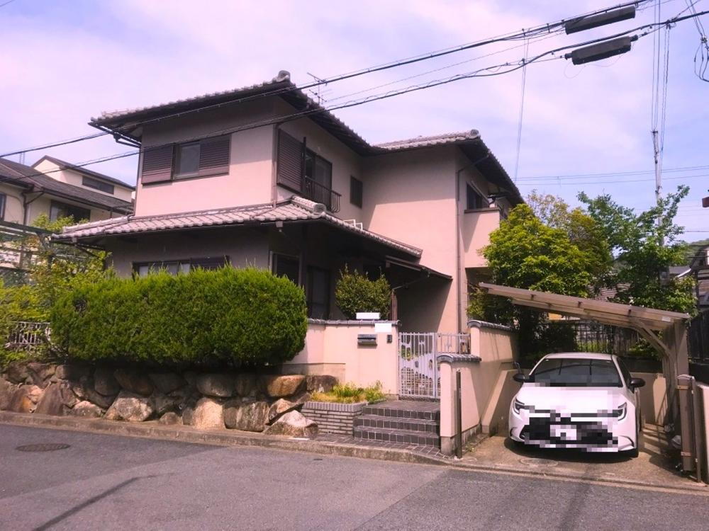 奈良県生駒市さつき台１ 2380万円