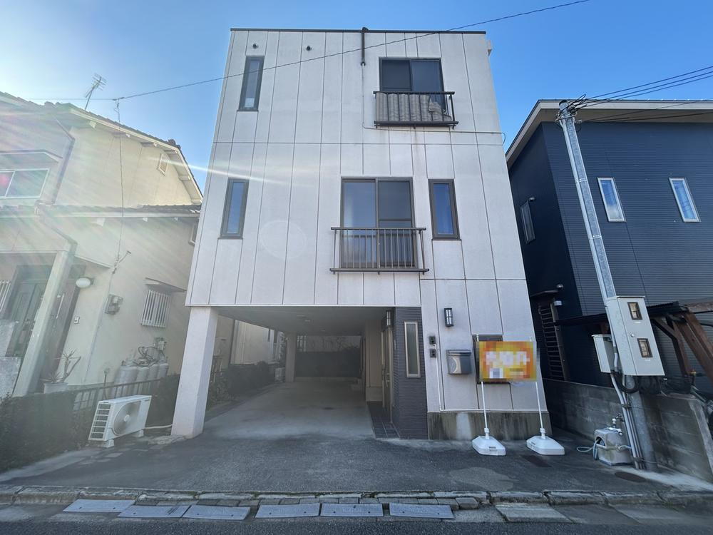 兵庫県姫路市御立西１ 1580万円