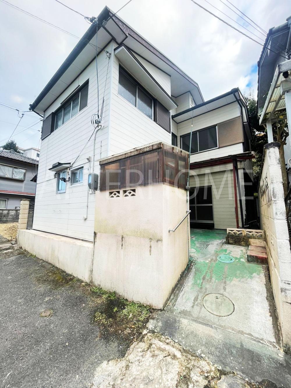 滋賀県大津市田辺町 888万円 6DK