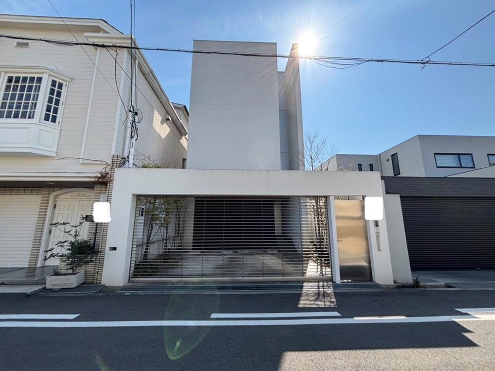 大阪府大阪市阿倍野区北畠１ 14800万円
