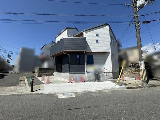 大阪府高槻市北昭和台町 中古住宅