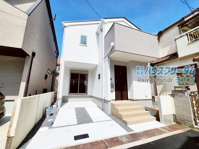 大阪府高槻市氷室町５ 4298万円 4LDK