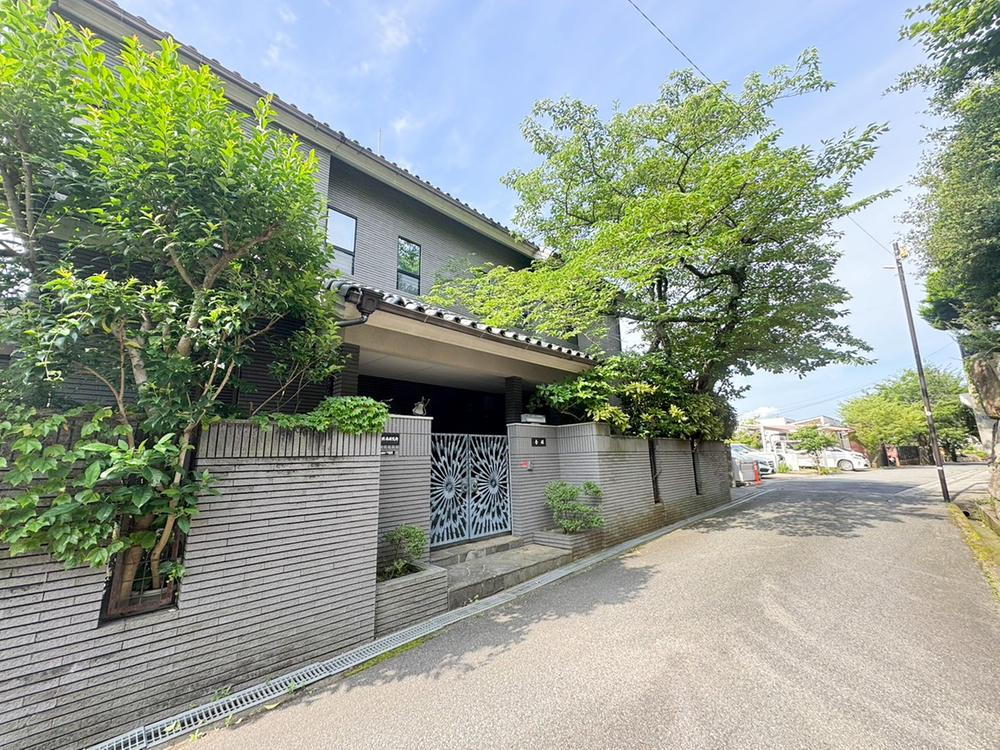 兵庫県宝塚市雲雀丘山手２ 4480万円