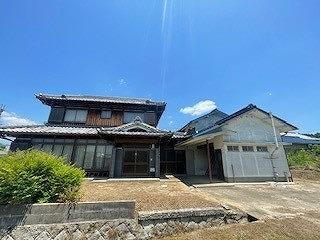 兵庫県加西市上野町 880万円