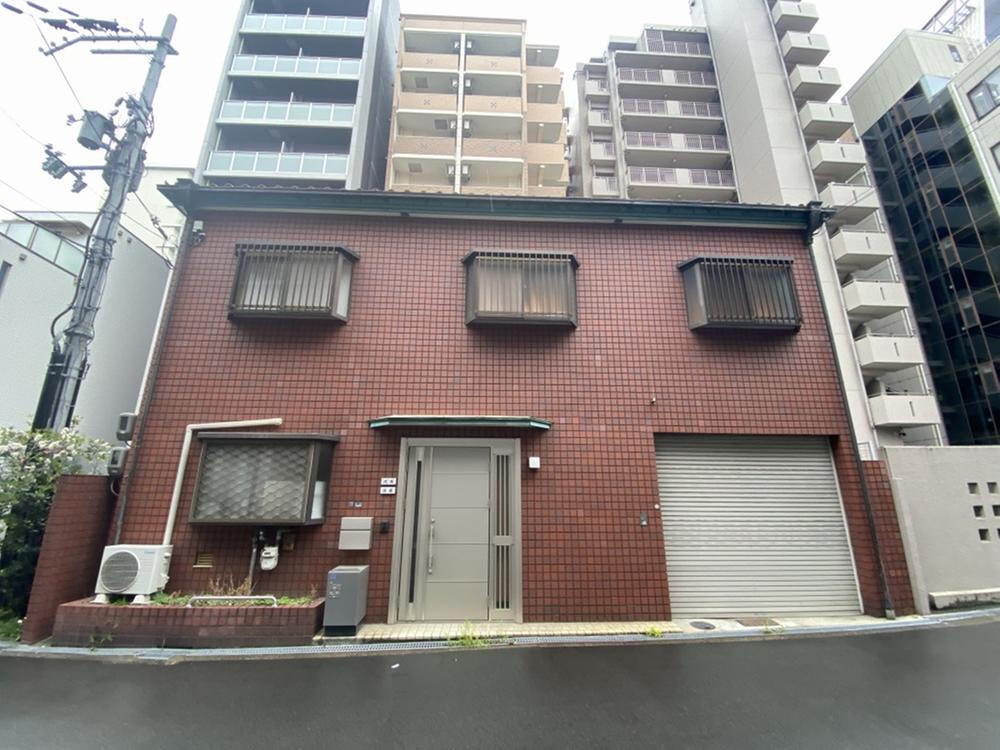 大阪府大阪市西区江戸堀３ 15800万円