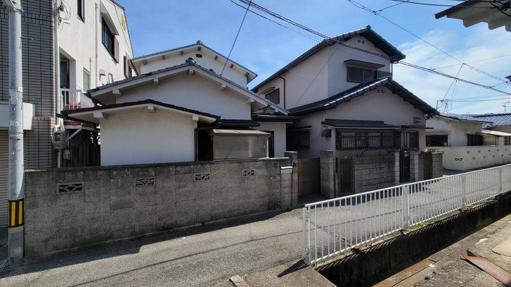 大阪府池田市神田１ 2380万円