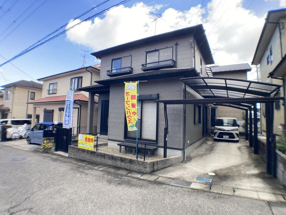 大阪府富田林市梅の里１ 2598万円