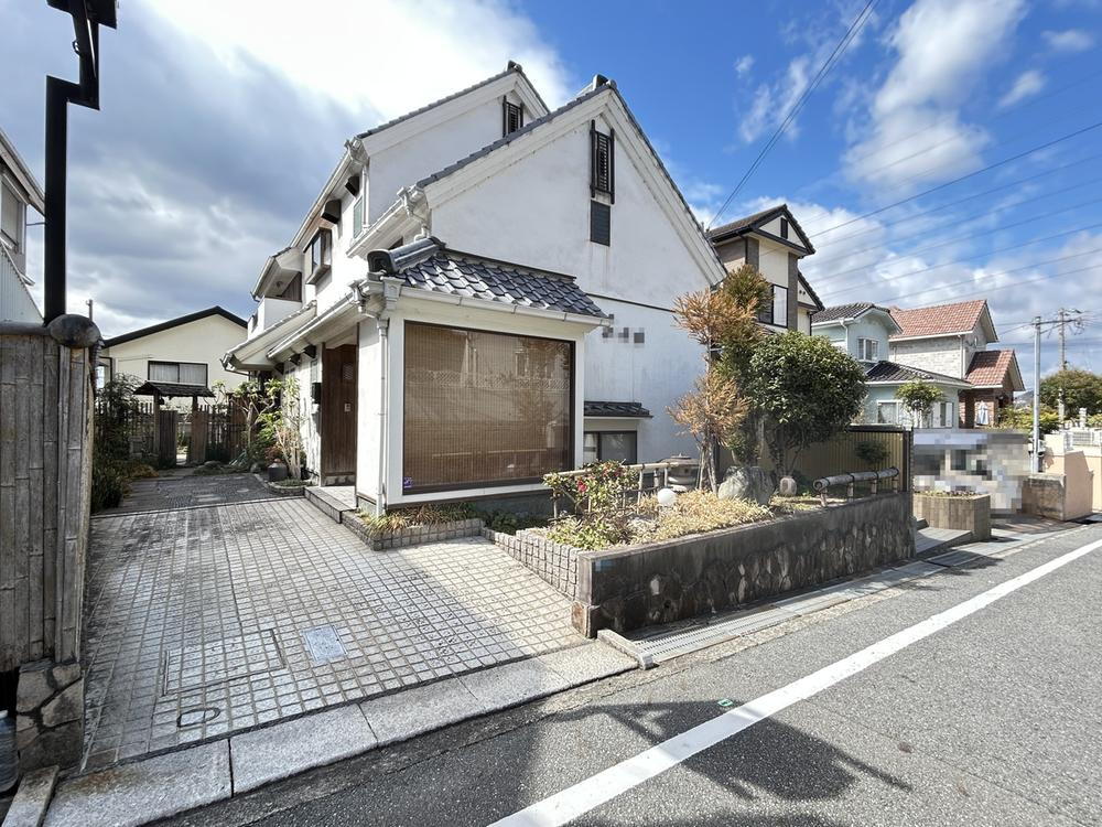 兵庫県姫路市辻井８ 2180万円
