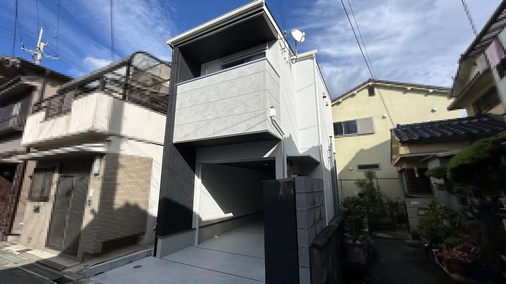 大阪府羽曳野市高鷲９ 2080万円 1K